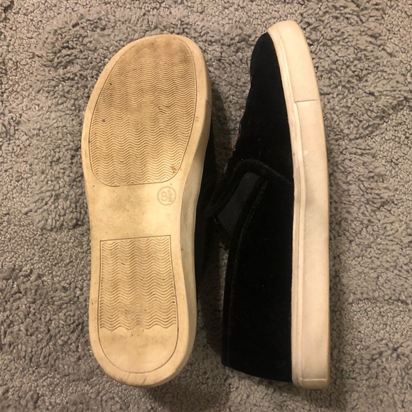 SO Rose Slip-on’s - Picture 4 of 7